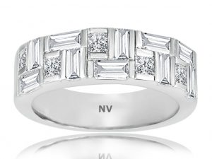 18ct white gold ladies ring set with 10 Baguettes and 5 Asscher cut diamonds.