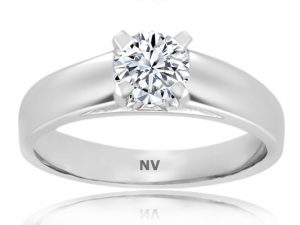 18ct White Gold Ladies Solitaire engagement ring